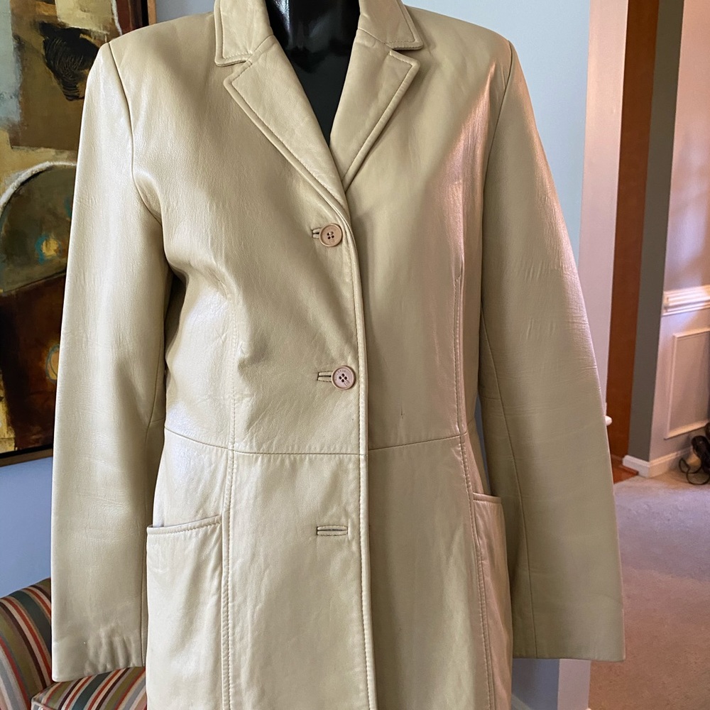 REACTION/Kenneth Cole leather coat.